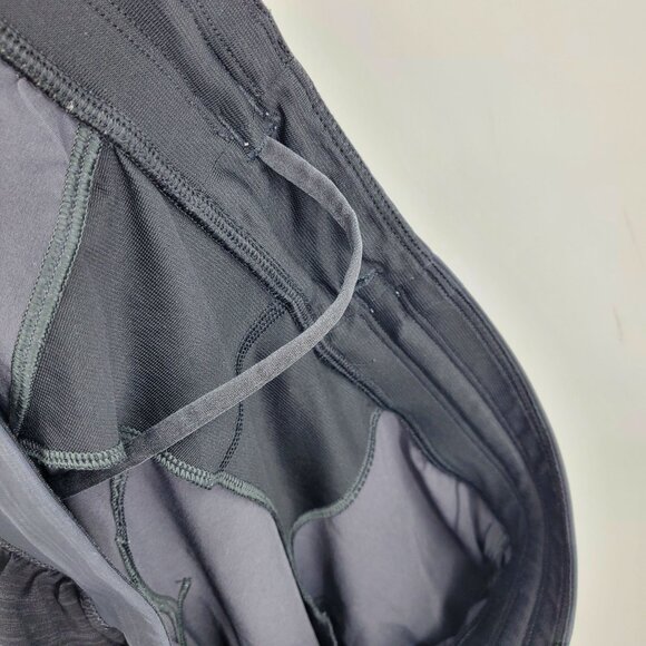 Lululemon Charcoal Heathered Grey Linerless THE Short Activewear Shorts Large - Picture 6 of 7